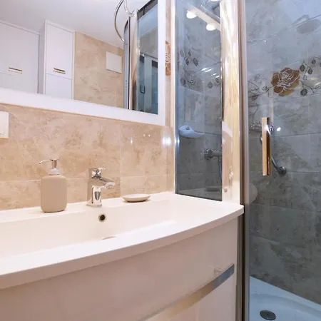 Victus Apartamenty, Zefir Sopocka Apartmán Sopoty